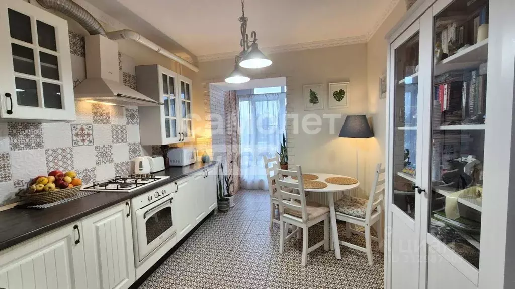 2-к кв. Калужская область, Калуга Заречная ул., 18В (60.5 м) - Фото 0