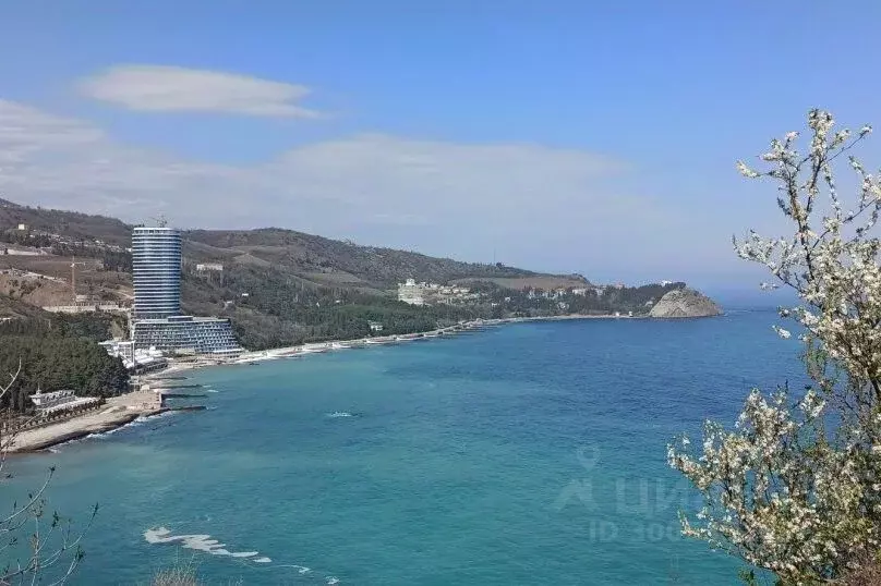 Дом в Крым, Алушта городской округ, Партенит пгт ш. Фрунзенское, 2 (87 ... - Фото 1