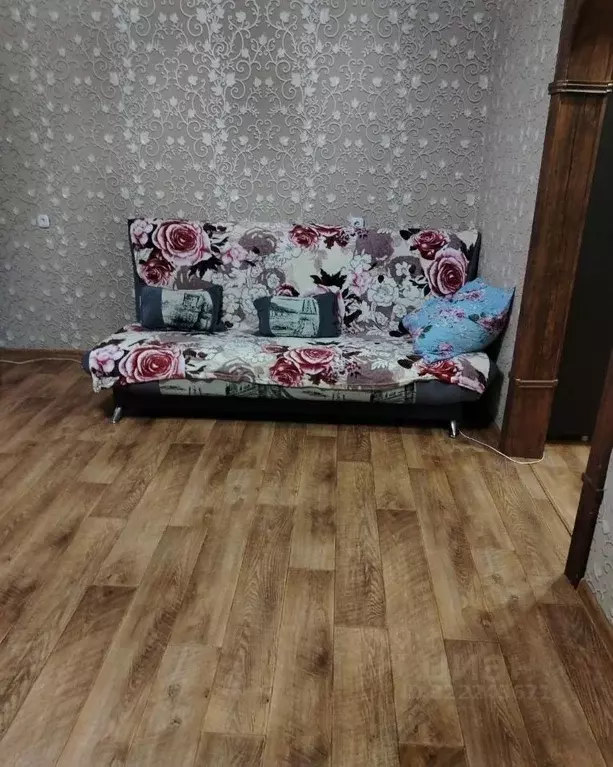 1-к кв. Курская область, Курчатов Ленинградская ул., 37 (40.0 м) - Фото 1