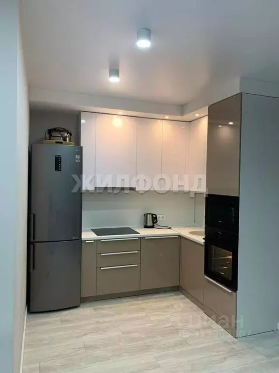 2-к кв. Томская область, Томск Большая Подгорная ул., 22 (45.0 м) - Фото 0
