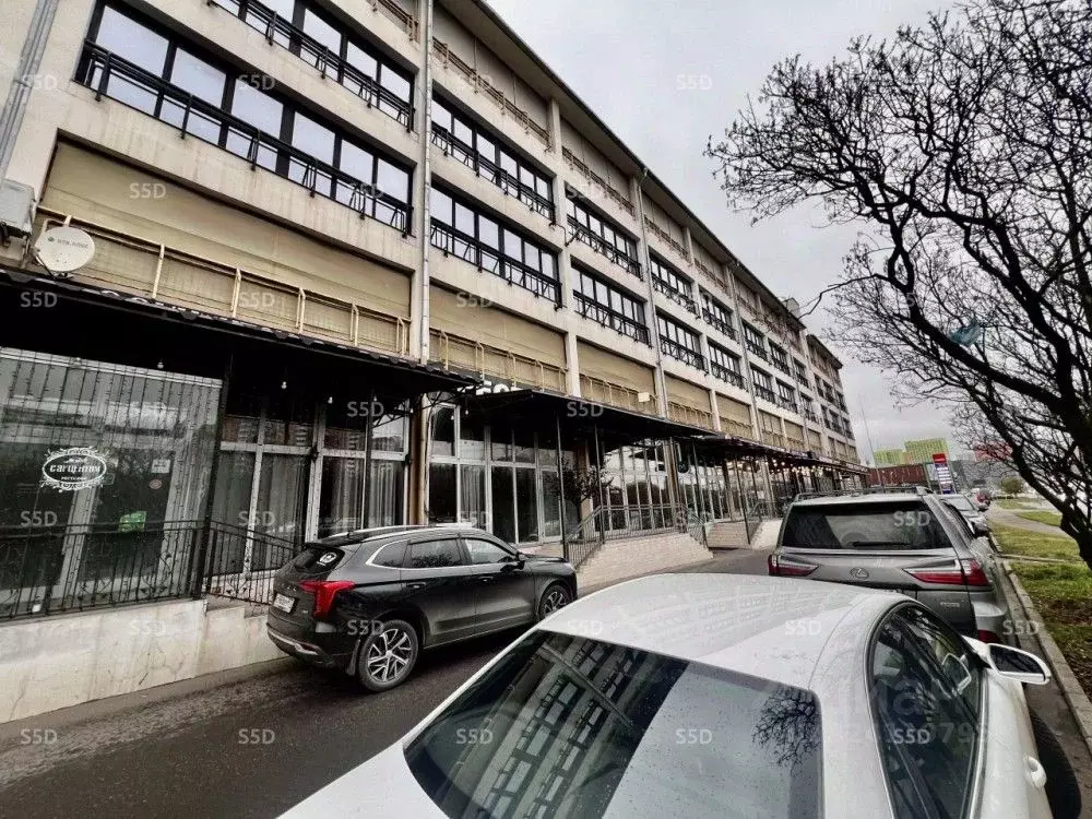 Торговая площадь в Москва Боровское ш., 6к3 (2000 м) - Фото 1