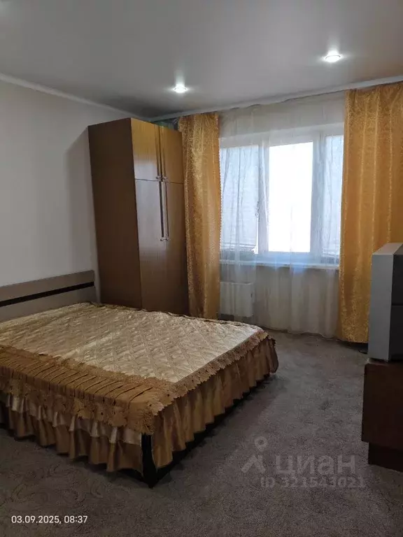 1-к кв. Омская область, Омск ул. Малиновского, 10 (34.0 м) - Фото 0