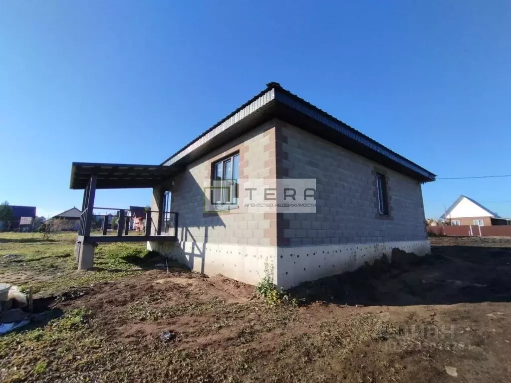 Дом в Башкортостан, Иглинский сельсовет, с. Иглино ул. Салаватская ... - Фото 1