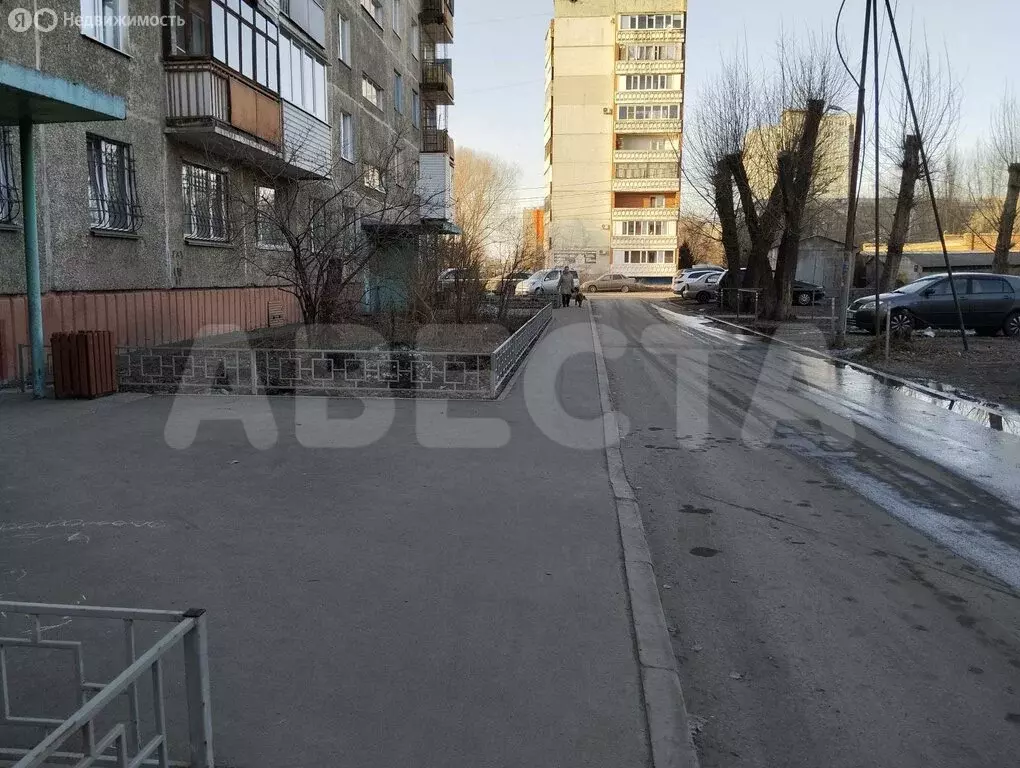 2-комнатная квартира: Омск, Заозёрная улица, 17 (44.1 м) - Фото 1