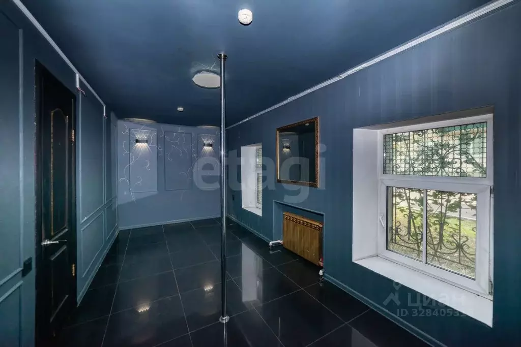 Помещение свободного назначения в Курганская область, Курган Советская ... - Фото 1