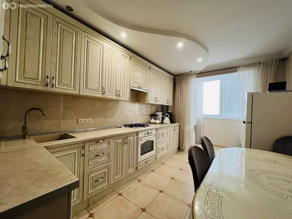 3-комнатная квартира: Черкесск, Октябрьская улица, 380 (92 м) - Фото 2