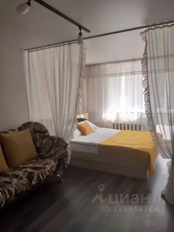 1-к кв. Калужская область, Киров Пролетарская ул., 7А (33.0 м) - Фото 0