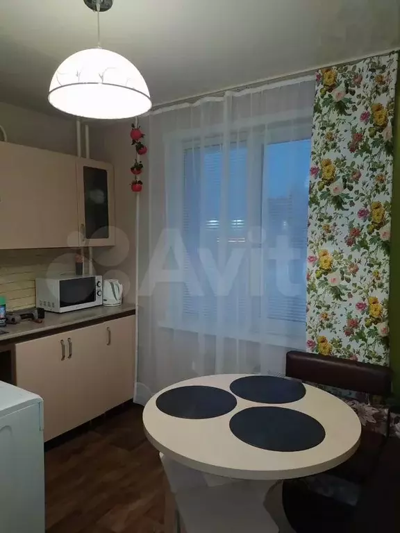 1-к. квартира, 36 м, 1/10 эт. - Фото 1