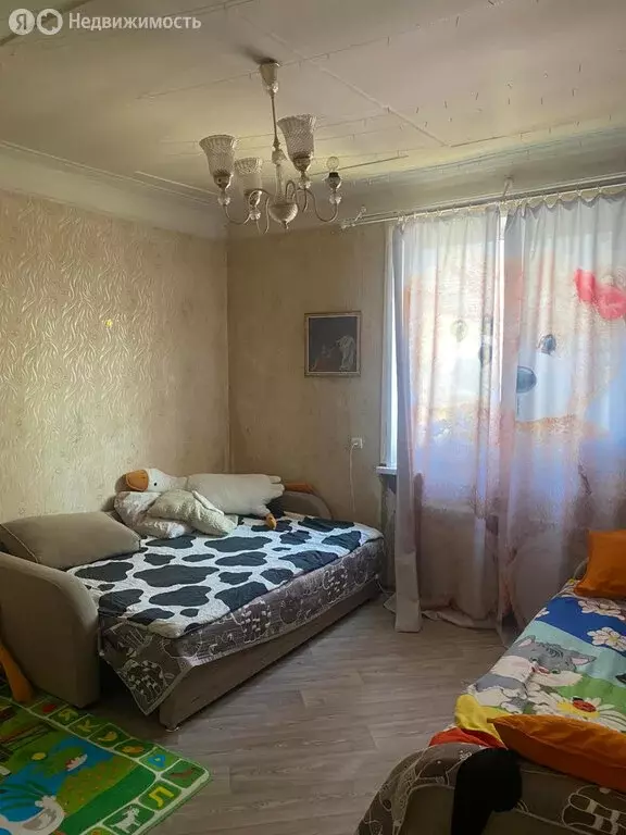 3-комнатная квартира: Белая Калитва, улица Калинина, 5 (64.7 м) - Фото 0
