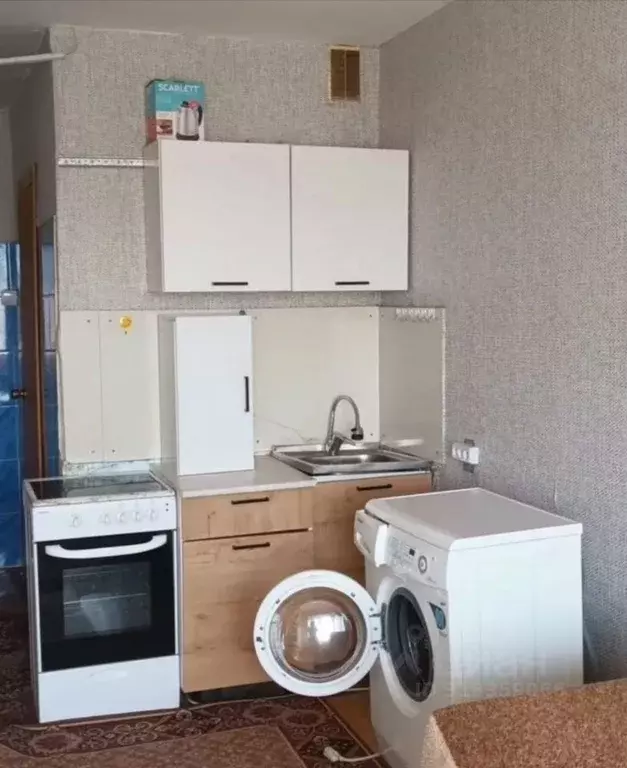 1-к кв. Кемеровская область, Кемерово просп. Ленина, 128 (23.0 м) - Фото 0