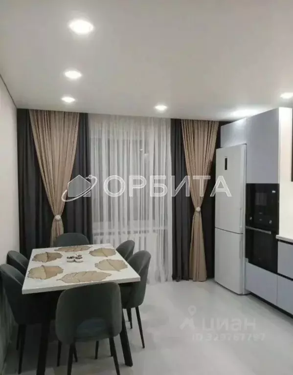 3-к кв. Тюменская область, Тюмень ул. Пермякова, 65 (75.4 м) - Фото 1