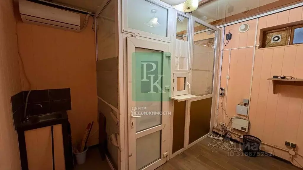 Помещение свободного назначения в Севастополь ул. Пожарова, 6 (14 м) - Фото 2