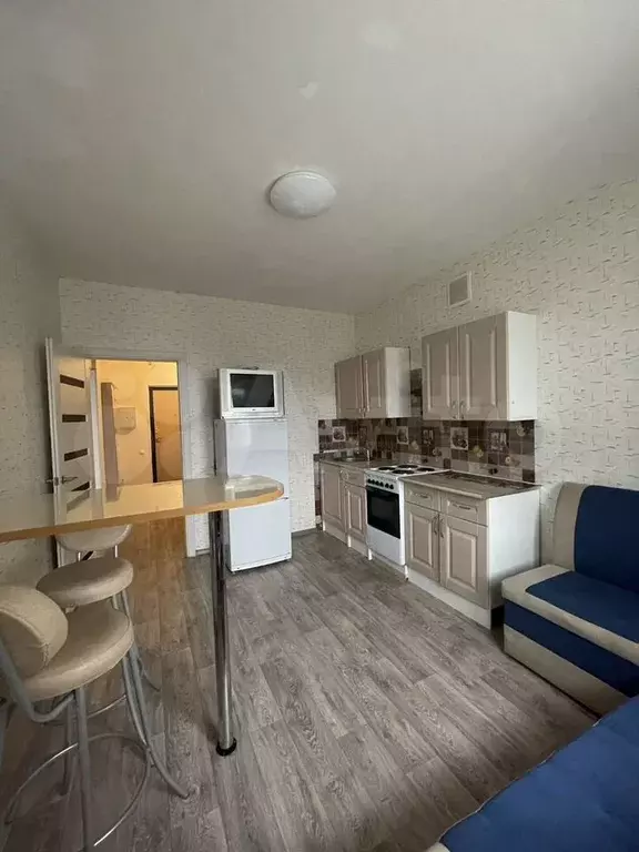 1-к. квартира, 60 м, 6/17 эт. - Фото 0
