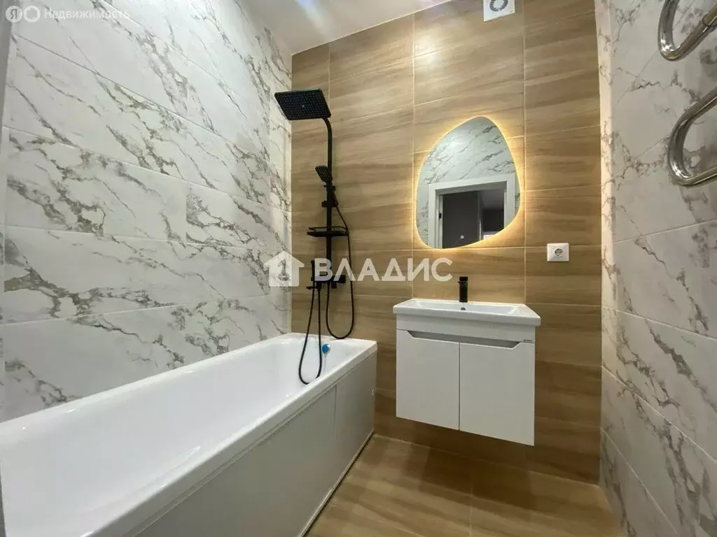 2-комнатная квартира: Благовещенск, улица Чайковского, 100/3 (60 м) - Фото 2