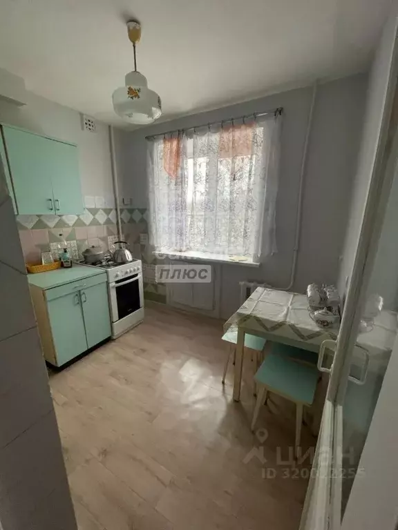 3-к кв. Волгоградская область, Волгоград Светлоярская ул., 46 (55.7 м) - Фото 0