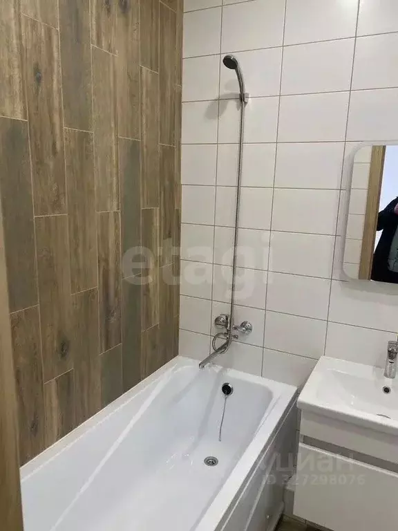 1-к кв. Тюменская область, Тюмень ул. Василия Подшибякина, 9 (38.2 м) - Фото 0