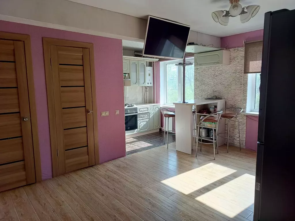 Продаётся 3-к квартира, 56 м - Фото 0