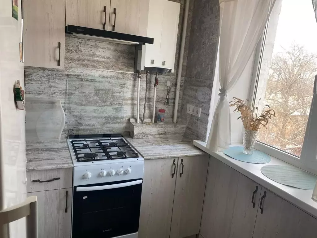 3-к. квартира, 60 м, 4/5 эт. - Фото 1