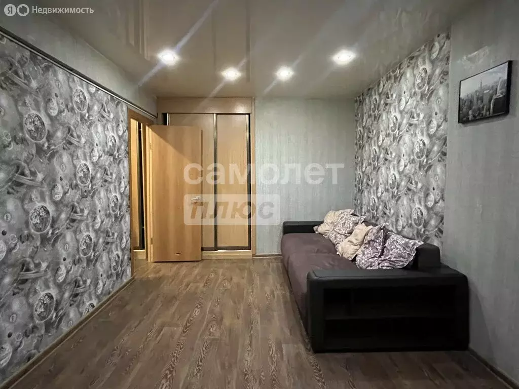 1-комнатная квартира: Омск, улица Калинина, 6 (31.1 м) - Фото 1