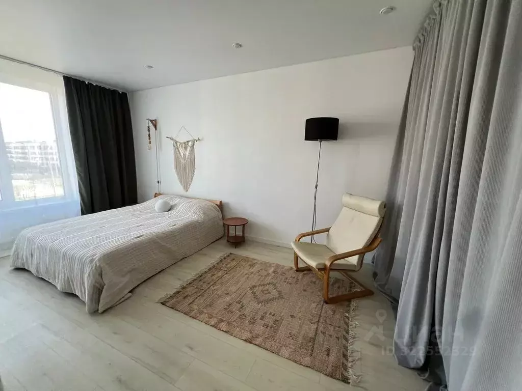 2-к кв. Тюменская область, Тюмень ул. Федюнинского, 30к2 (60.0 м) - Фото 1