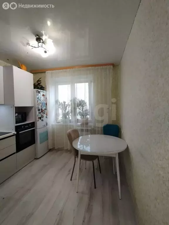2-комнатная квартира: Тобольск, 9-й микрорайон, 15А (51 м) - Фото 2