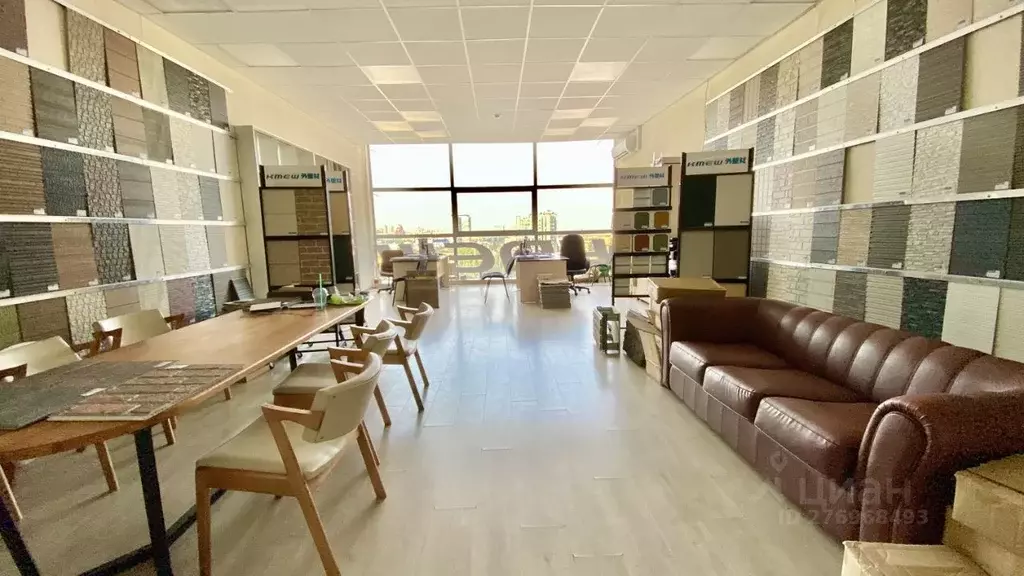 Офис в Волгоградская область, Волгоград Рабоче-Крестьянская ул., 9 (60 ... - Фото 1