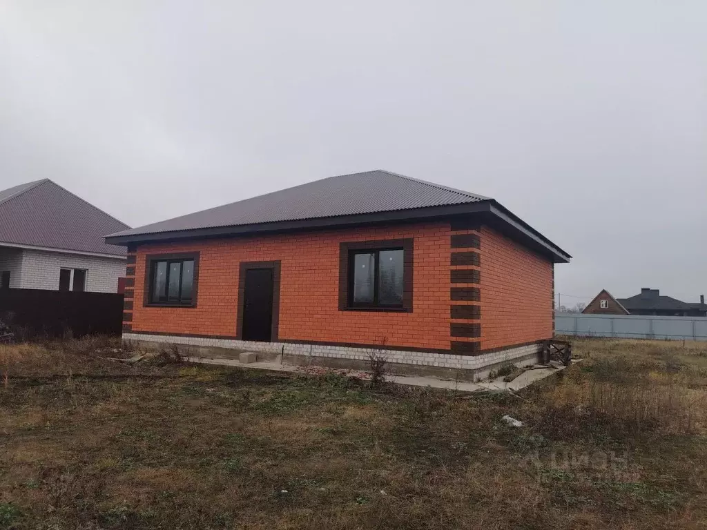 Дом в Липецкая область, с. Доброе ул. Парковая (120 м) - Фото 1