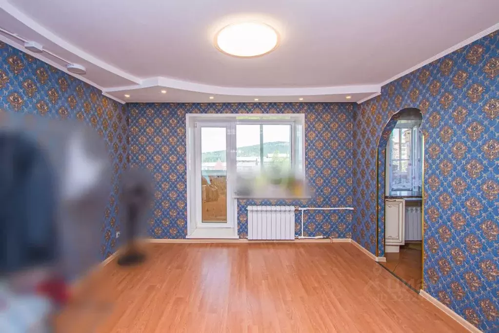 3-к кв. Бурятия, Улан-Удэ 102-й мкр, ул. Ринчино, 28 (61.4 м) - Фото 0