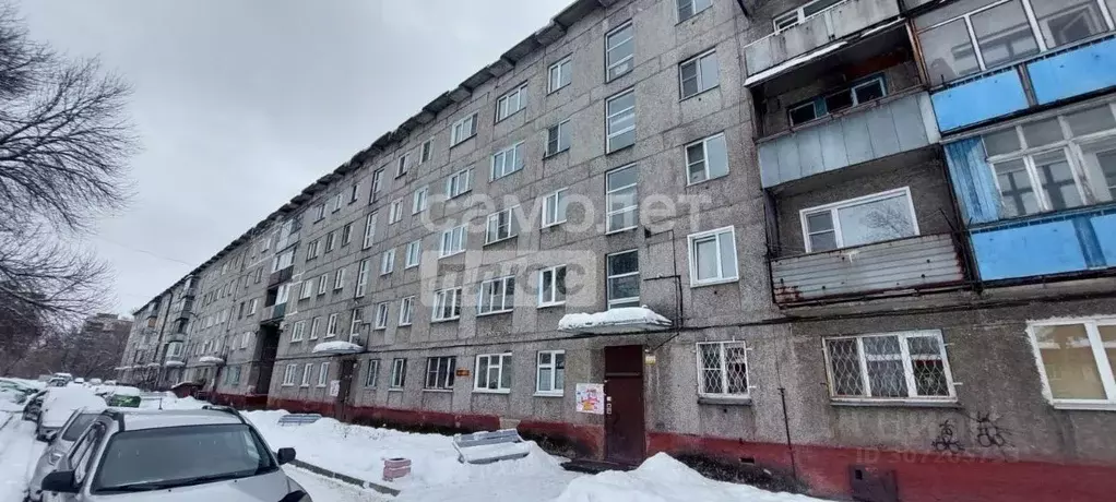2-к кв. Кемеровская область, Новокузнецк ул. 13-й Микрорайон, 12 (48.2 ... - Фото 0
