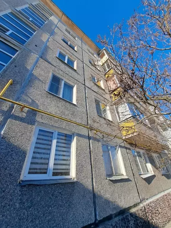 3-к кв. Карелия, Петрозаводск ул. Антонова, 9 (50.1 м) - Фото 0