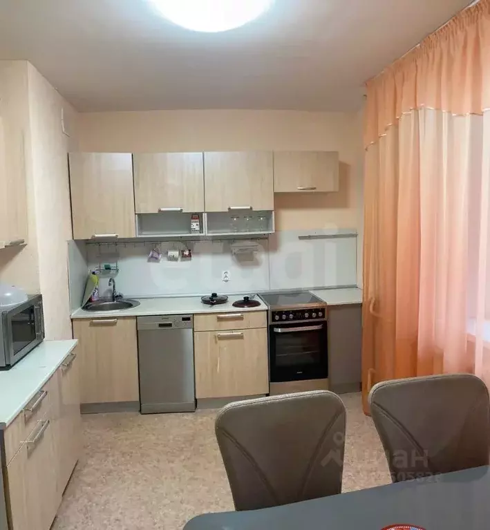 1-к кв. Вологодская область, Череповец ул. Раахе, 54 (50.6 м) - Фото 2