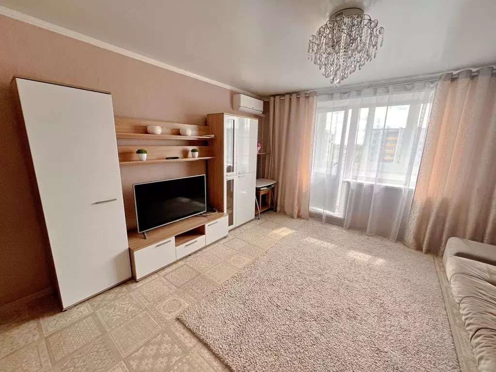 2-к кв. Красноярский край, Минусинск ул. Тимирязева, 9 (70.0 м) - Фото 0
