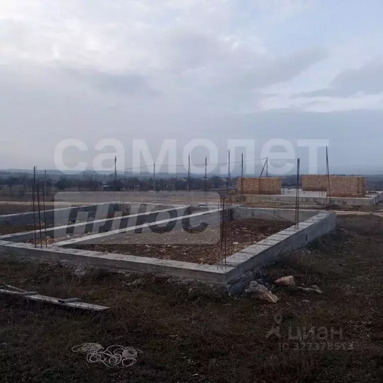 Участок в Крым, Симферопольский район, с. Мазанка ул. Мира, 21 (6.0 ... - Фото 1