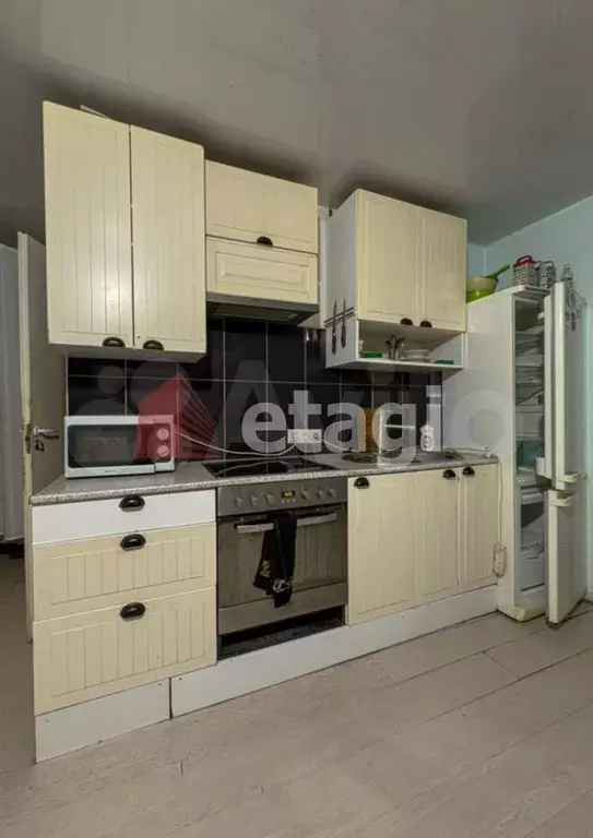 3-к. квартира, 66,5 м, 2/2 эт. - Фото 0
