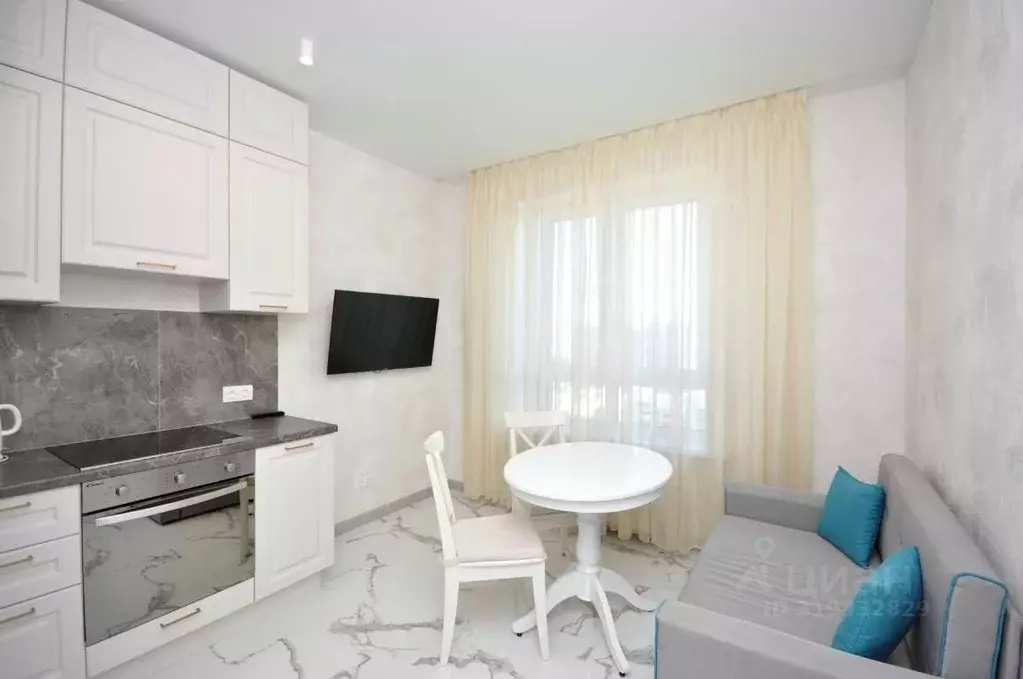 1-к кв. Татарстан, Казань ул. Разведчика Ахмерова, 3 (42.0 м) - Фото 0
