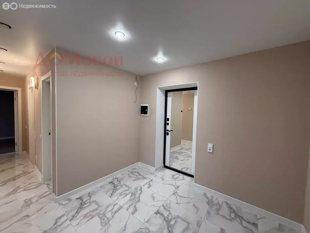 2-комнатная квартира: Смоленск, Киевское шоссе, 18 (70.4 м) - Фото 2