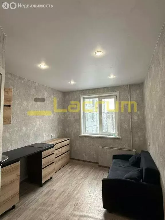 Квартира-студия: Красноярск, улица Железнодорожников, 9 (12 м) - Фото 1