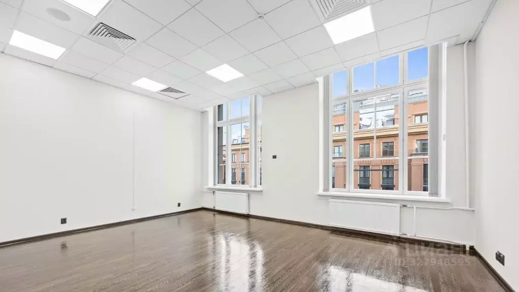 Офис в Санкт-Петербург 2-я Советская ул., 7 (151 м) - Фото 1