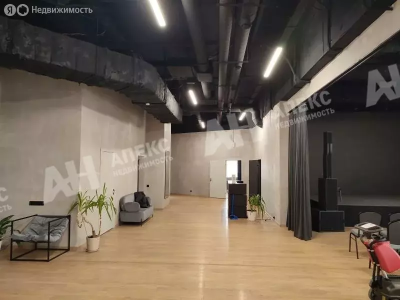 Офис (640 м) - Фото 1