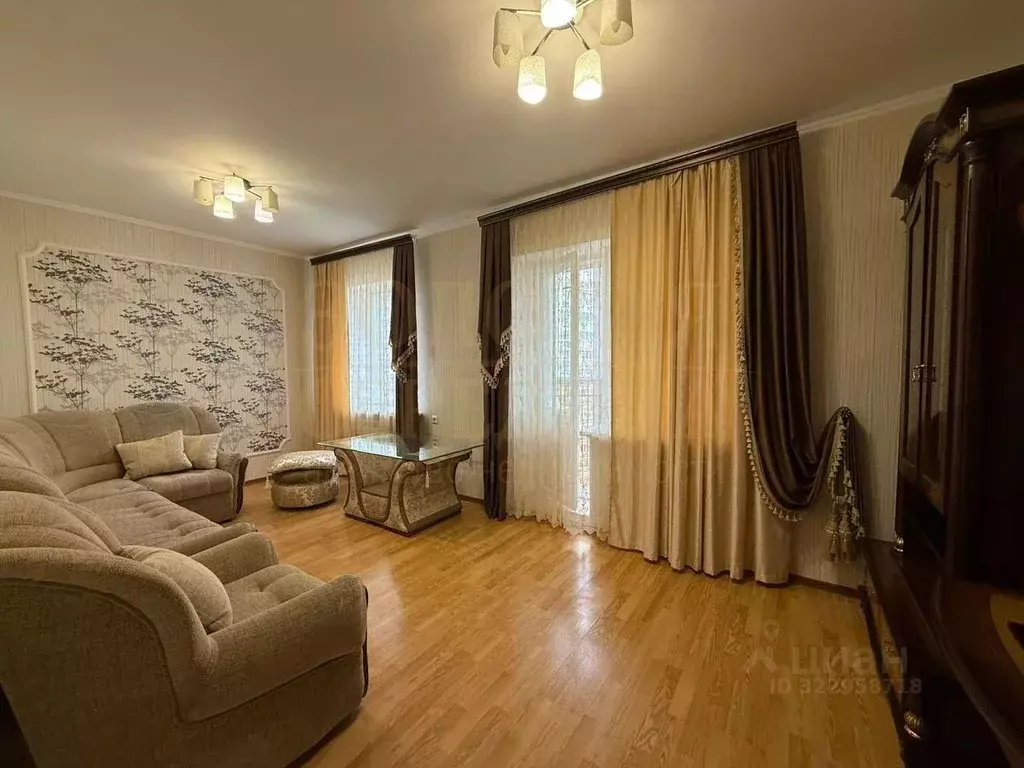 2-к кв. Белгородская область, Белгород ул. Газовиков, 7 (58.0 м) - Фото 1