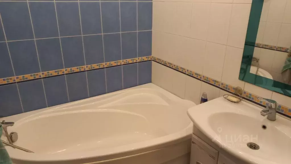 3-к кв. Орловская область, Орел ул. Абрамова и Соколова, 3 (84.5 м) - Фото 2