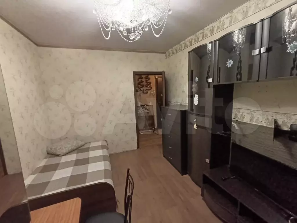 Комната 14 м в 3-к., 4/9 эт. - Фото 0