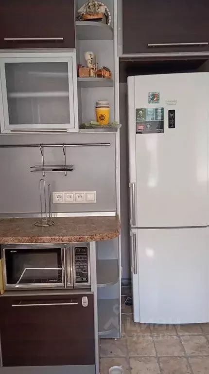 3-к кв. Омская область, Омск просп. Мира, 34Г (52.5 м) - Фото 0