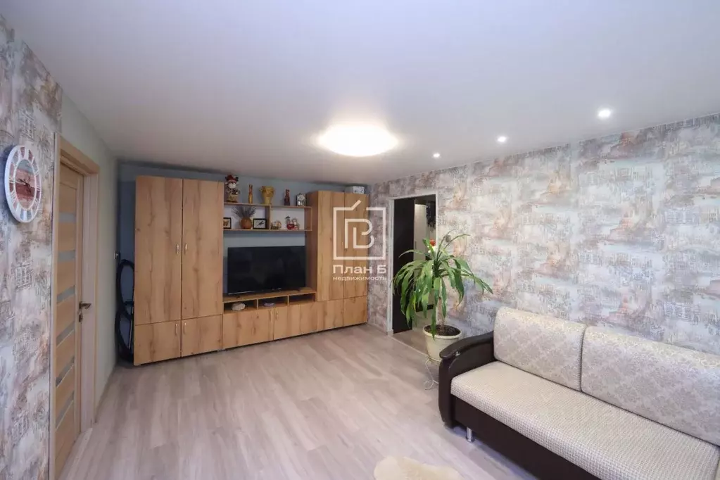 3-к кв. Калужская область, Калуга ул. Огарева, 3 (64.8 м) - Фото 1