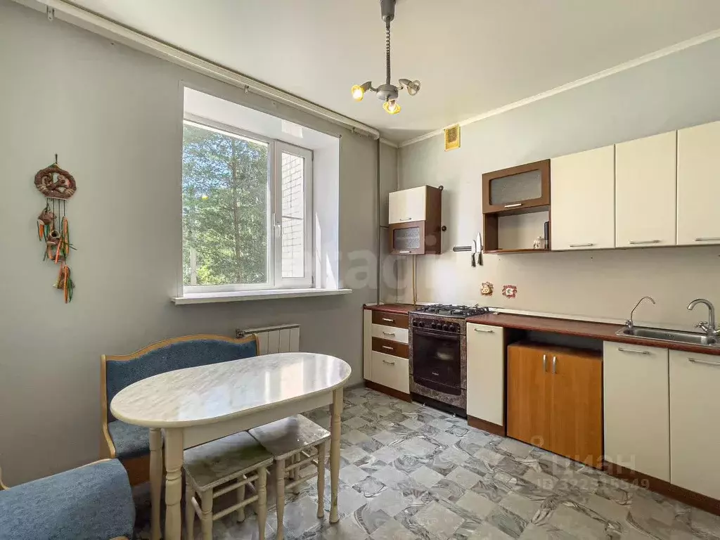 3-к кв. Вологодская область, пос. Сосновка ул. Комсомольская, 2 (82.2 ... - Фото 1