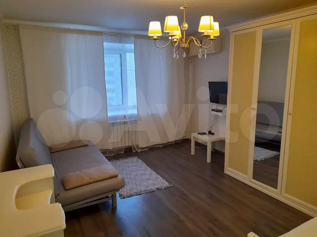 1-к. квартира, 42 м, 6/9 эт. - Фото 0
