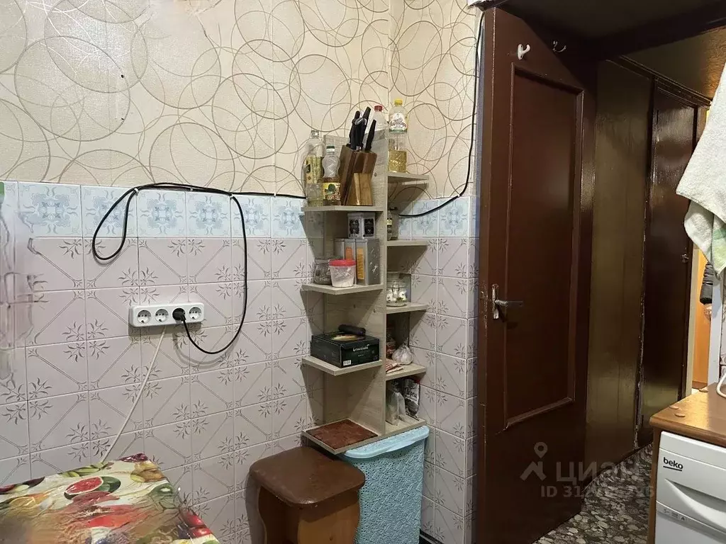 3-к кв. Ямало-Ненецкий АО, Новый Уренгой Ленинградский просп., 17А ... - Фото 2