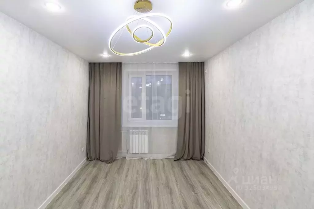 2-к кв. Тюменская область, Тюмень Холодильная ул., 136 (47.7 м) - Фото 1