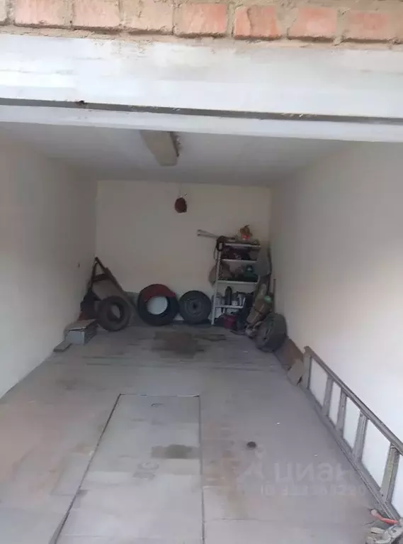 Гараж в Краснодарский край, Краснодар ул. Имени 40-летия Победы, 37/2 ... - Фото 1