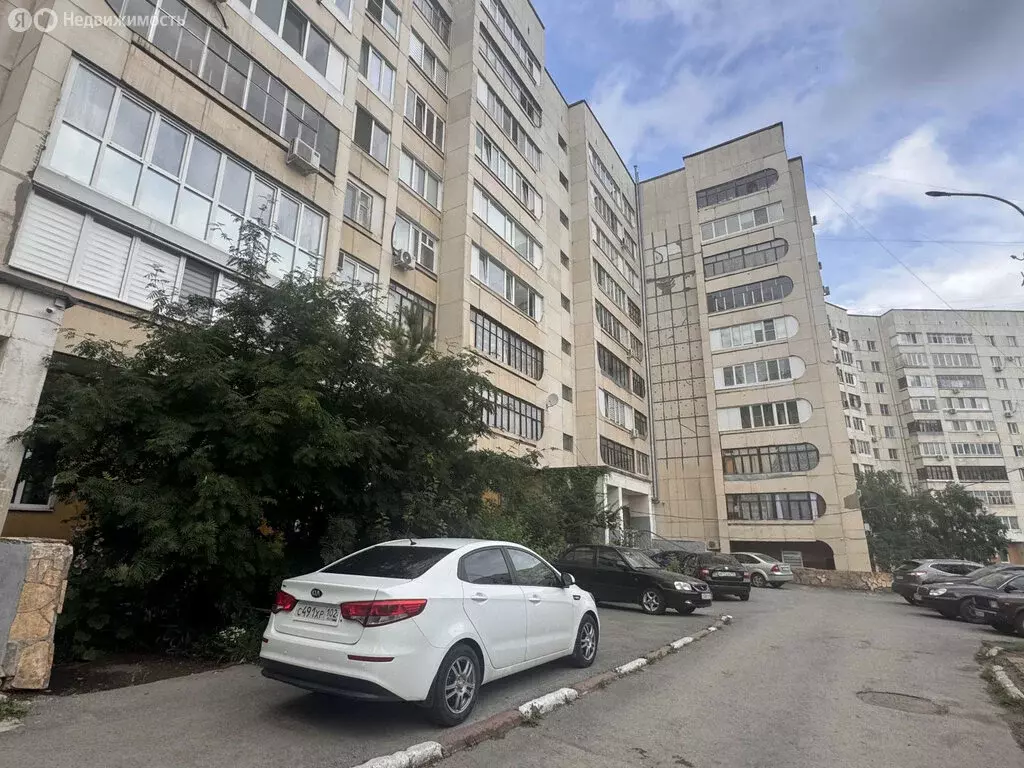3-комнатная квартира: Уфа, Комсомольская улица, 18 (65.2 м) - Фото 1